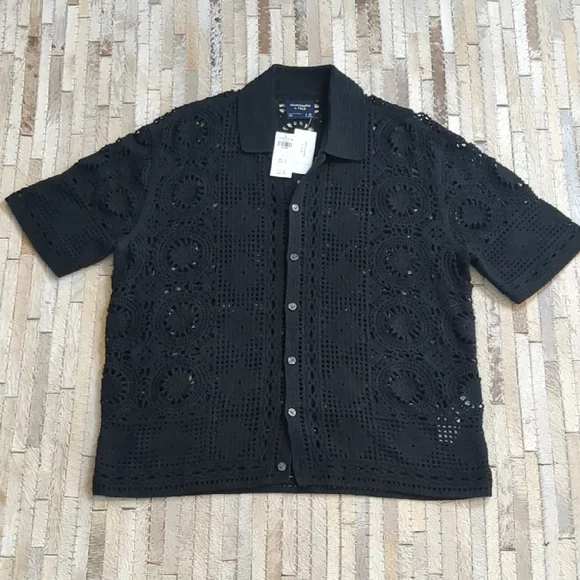 Abercrombie & Fitch Men's Size M Crotchet Button Down Short Sleeve Black Shirt - Picture 1 of 9